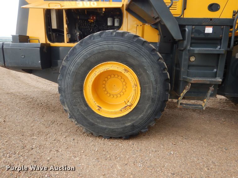 image for item HI9871 2005 Komatsu WA380-5L  High Lift wheel loader