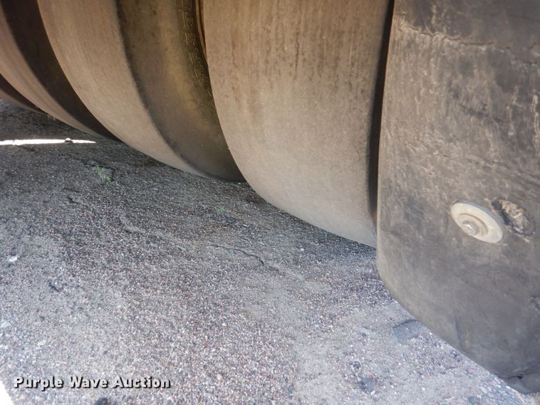 image for item HI9872 1989 Dynapac CP27  pneumatic roller