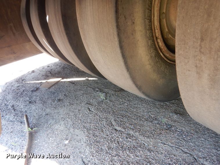 image for item HI9872 1989 Dynapac CP27  pneumatic roller