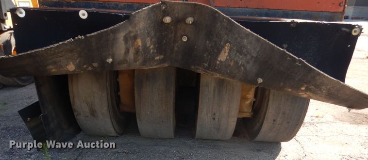 image for item HI9872 1989 Dynapac CP27  pneumatic roller