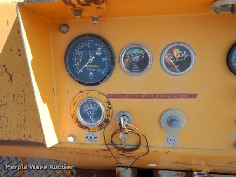 image for item HI9872 1989 Dynapac CP27  pneumatic roller