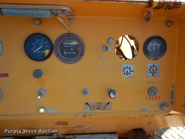 image for item HI9872 1989 Dynapac CP27  pneumatic roller