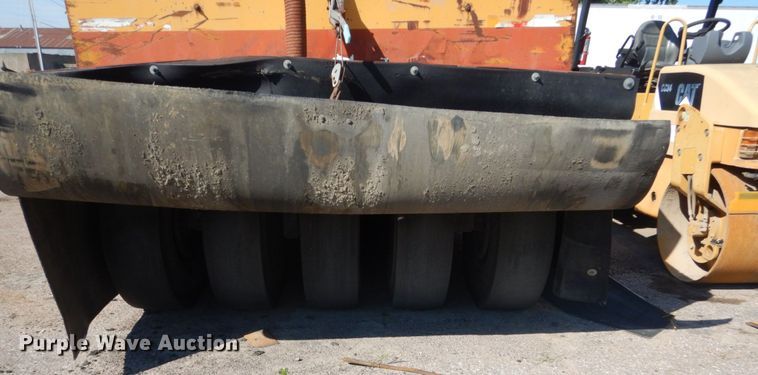 image for item HI9872 1989 Dynapac CP27  pneumatic roller