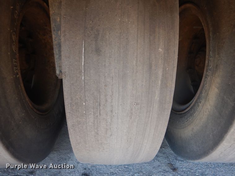 image for item HI9872 1989 Dynapac CP27  pneumatic roller