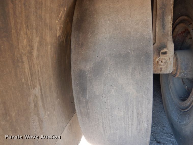 image for item HI9872 1989 Dynapac CP27  pneumatic roller