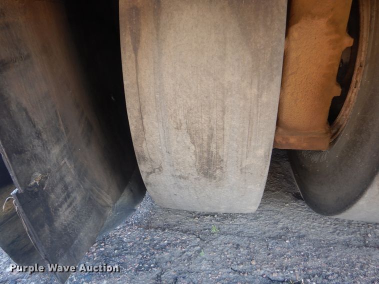 image for item HI9872 1989 Dynapac CP27  pneumatic roller