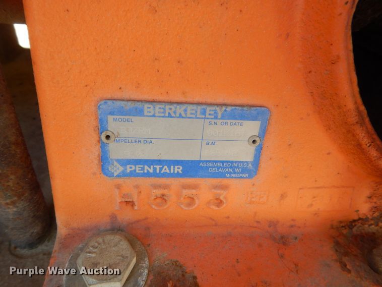 image for item HI9879 1991 Mack RD690S  water truck