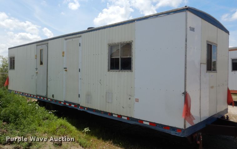 image for item HI9883 1992 Miller  job site office trailer