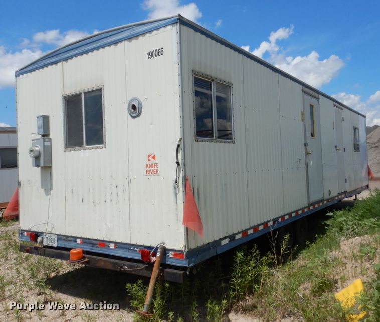 image for item HI9883 1992 Miller  job site office trailer