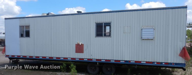 image for item HI9883 1992 Miller  job site office trailer