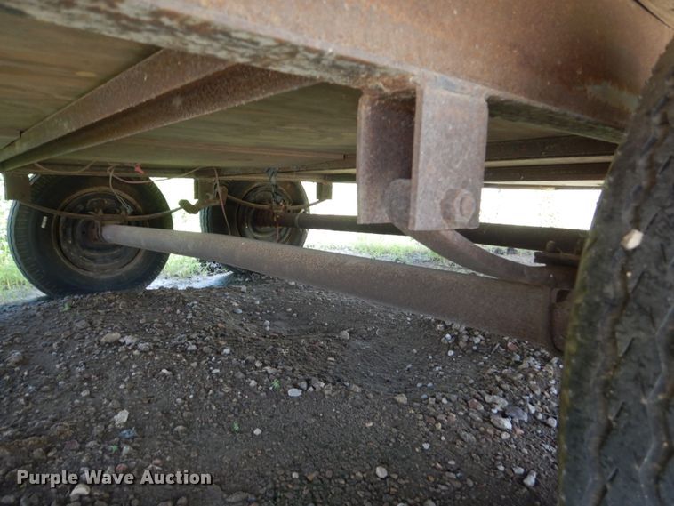 image for item HI9883 1992 Miller  job site office trailer