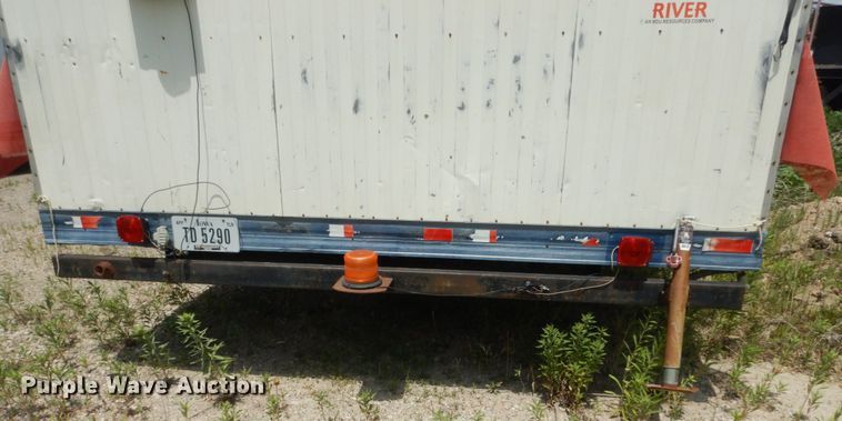 image for item HI9883 1992 Miller  job site office trailer