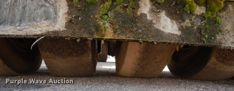 image for item HI9902 Hyster C530A  pneumatic roller