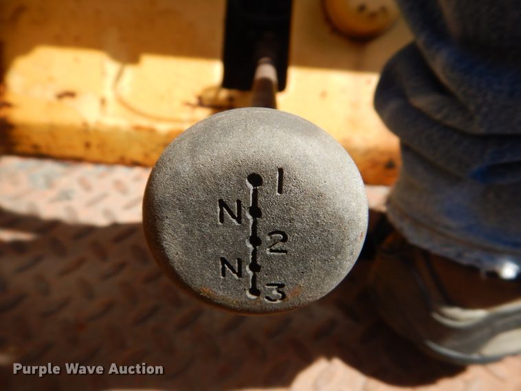 image for item HI9902 Hyster C530A  pneumatic roller