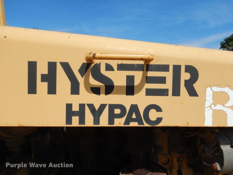 image for item HI9902 Hyster C530A  pneumatic roller