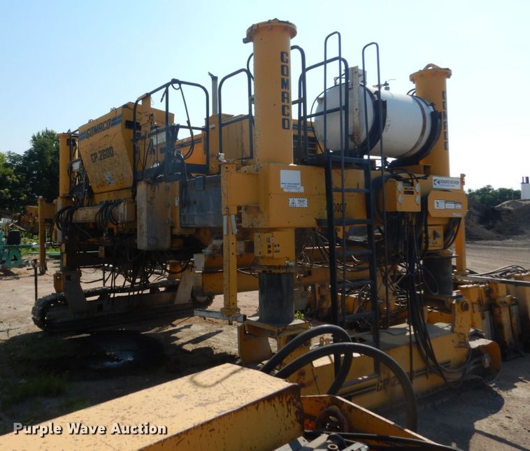 image for item HI9903 Gomaco GP-2600  slipform paver