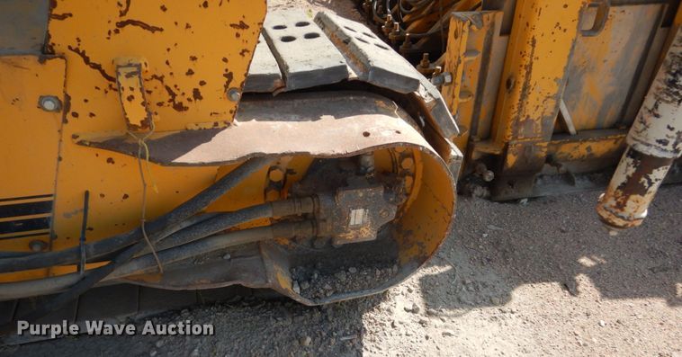 image for item HI9903 Gomaco GP-2600  slipform paver