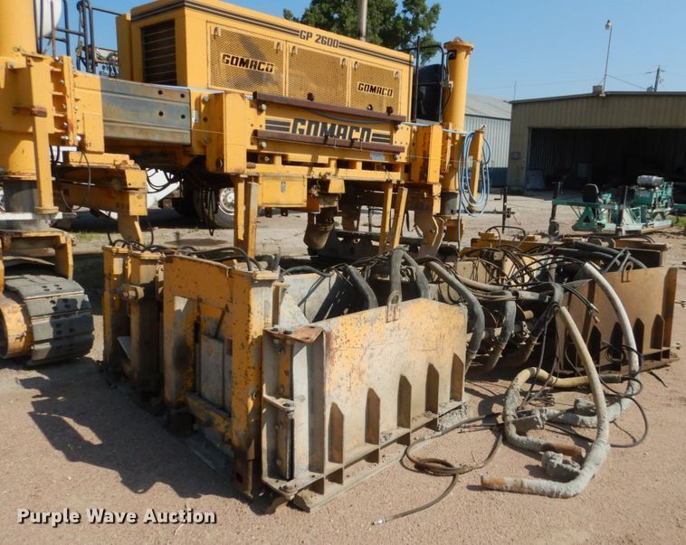 image for item HI9903 Gomaco GP-2600  slipform paver