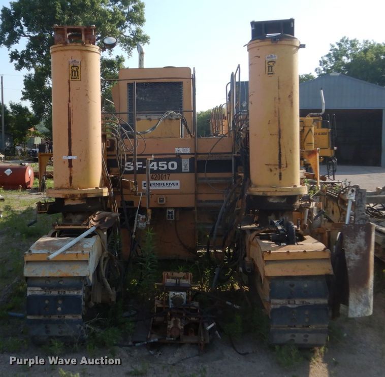 image for item HI9904 CMI SF-450  slipform paver