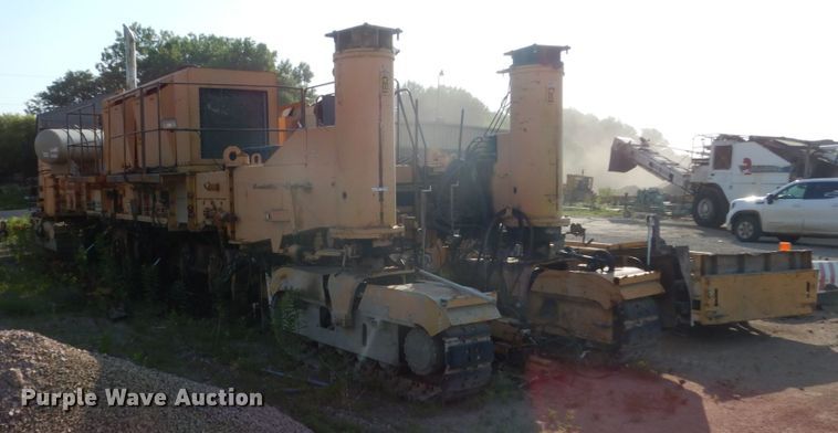 image for item HI9904 CMI SF-450  slipform paver