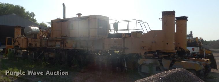 image for item HI9904 CMI SF-450  slipform paver