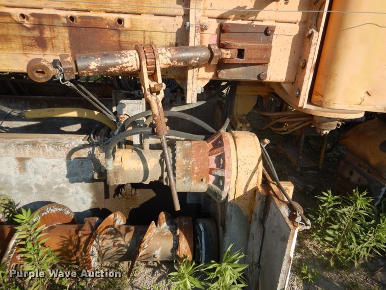 image for item HI9904 CMI SF-450  slipform paver