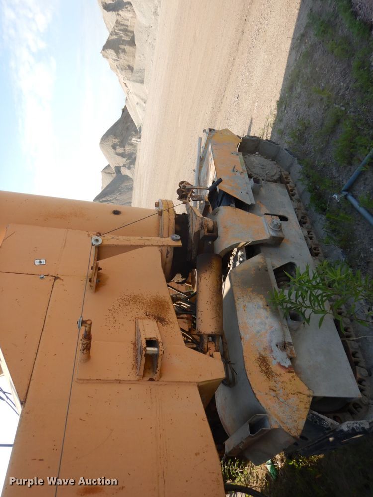 image for item HI9904 CMI SF-450  slipform paver