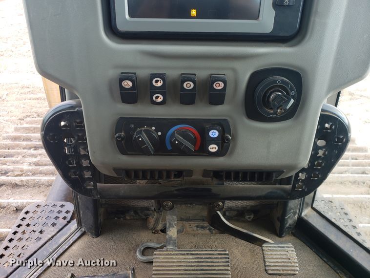 image for item HP9506 2013 Caterpillar D6N LGP  dozer