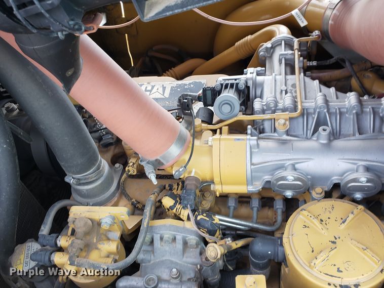 image for item HP9506 2013 Caterpillar D6N LGP  dozer