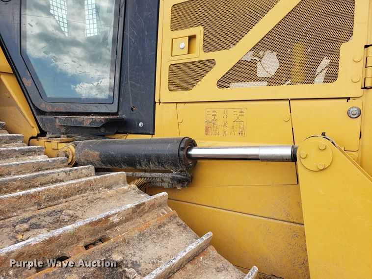 image for item HP9506 2013 Caterpillar D6N LGP  dozer
