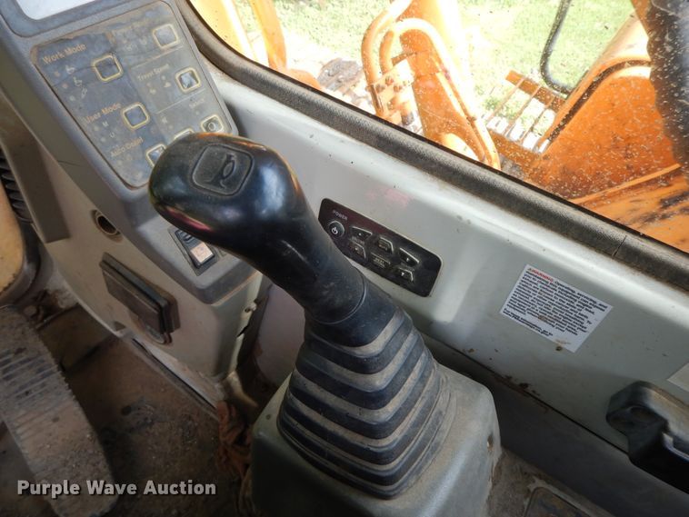 image for item HP9589 Hyundai Robex 210LC-7  excavator