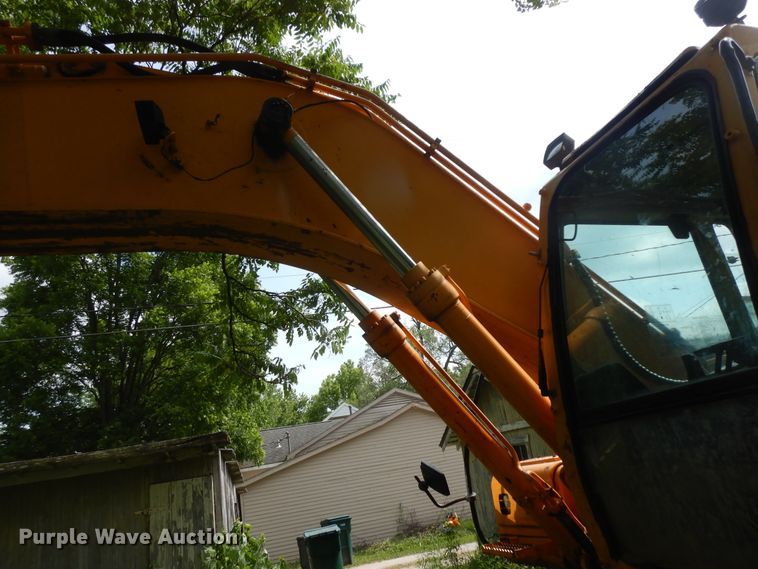 image for item HP9589 Hyundai Robex 210LC-7  excavator