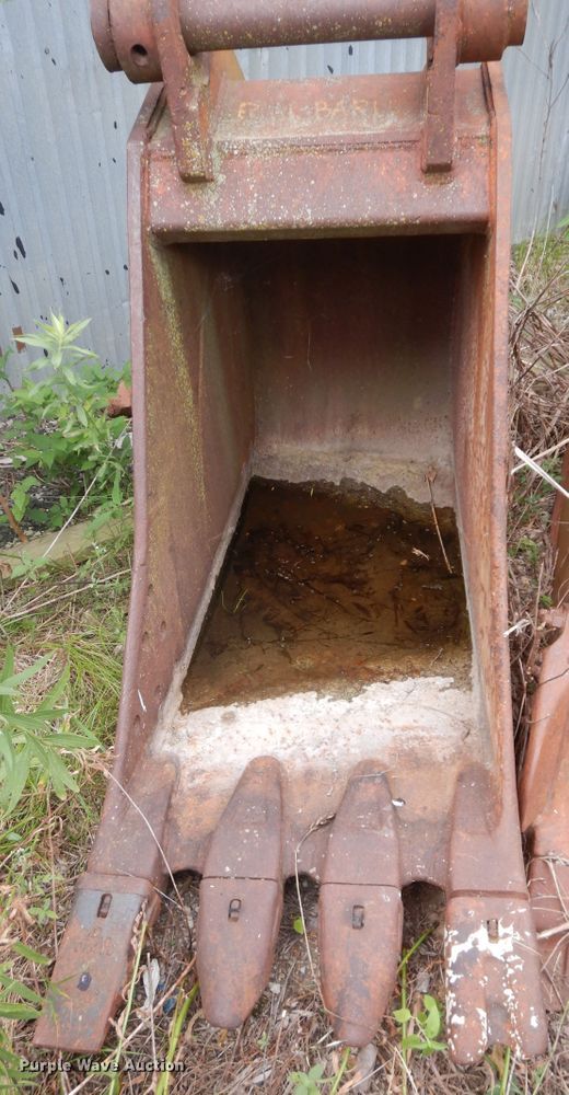 image for item HP9589 Hyundai Robex 210LC-7  excavator