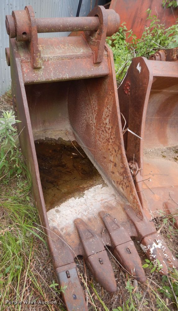 image for item HP9589 Hyundai Robex 210LC-7  excavator