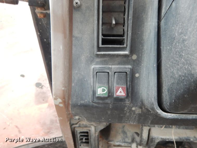 image for item HP9591 1994 John Deere 310D  backhoe