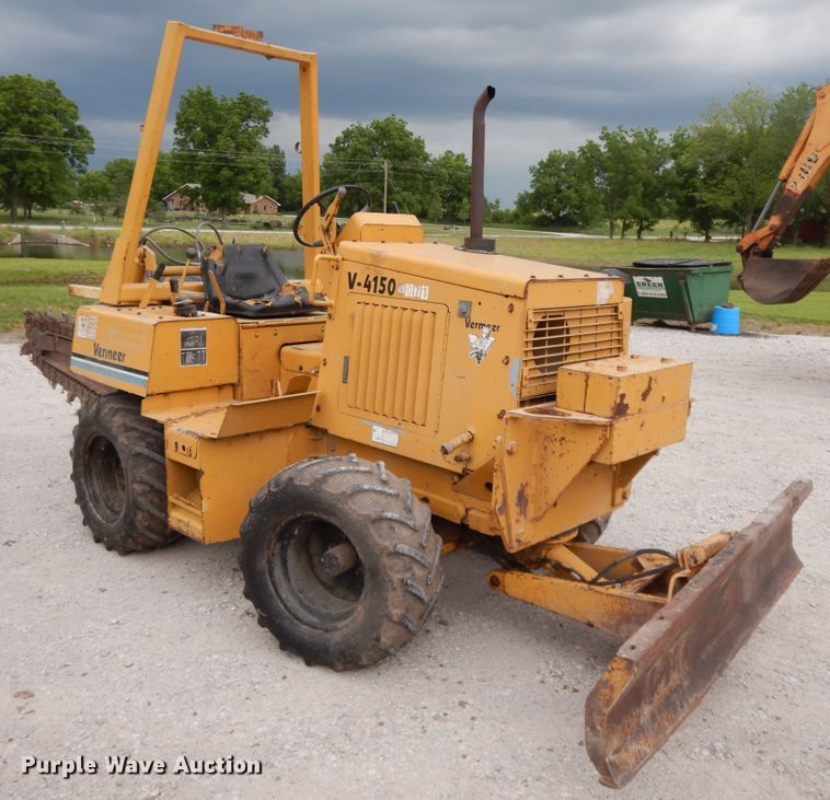 image for item HP9592 1993 Vermeer V-4150  trencher