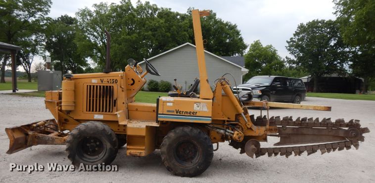 image for item HP9592 1993 Vermeer V-4150  trencher