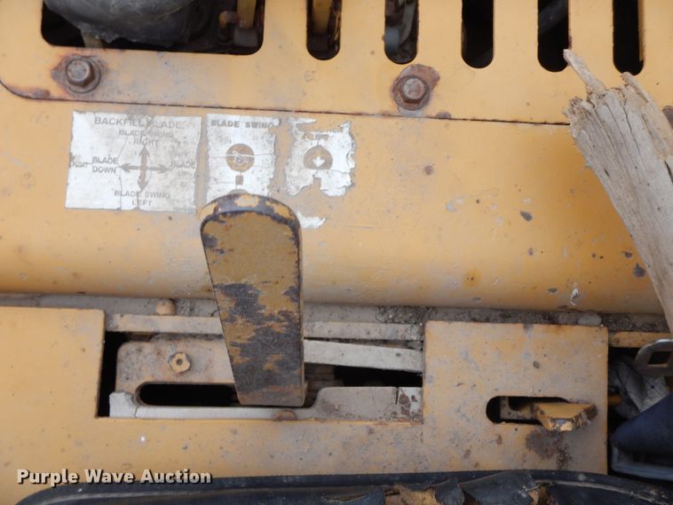 image for item HP9592 1993 Vermeer V-4150  trencher