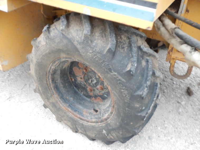 image for item HP9592 1993 Vermeer V-4150  trencher