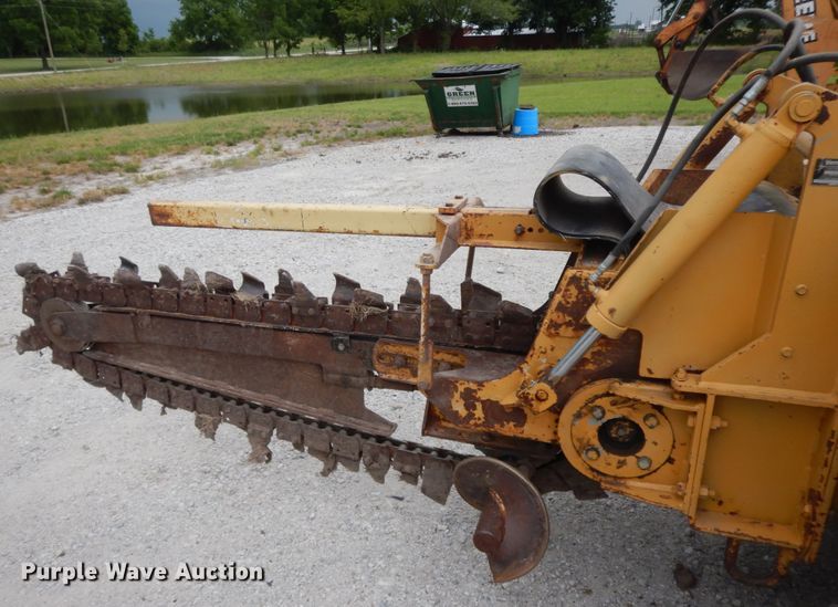 image for item HP9592 1993 Vermeer V-4150  trencher