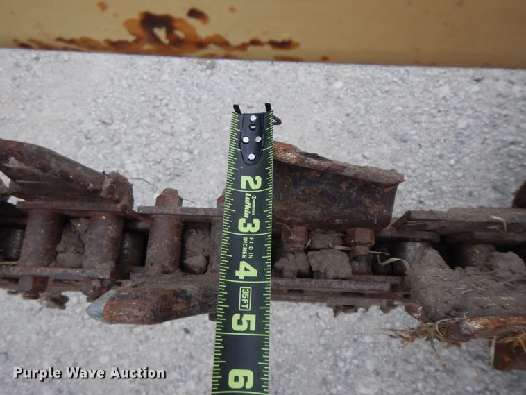 image for item HP9592 1993 Vermeer V-4150  trencher