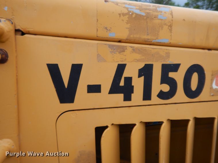 image for item HP9592 1993 Vermeer V-4150  trencher