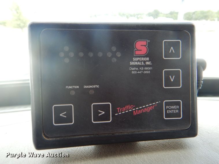 image for item HT9319 2011 International 7600  vacuum truck