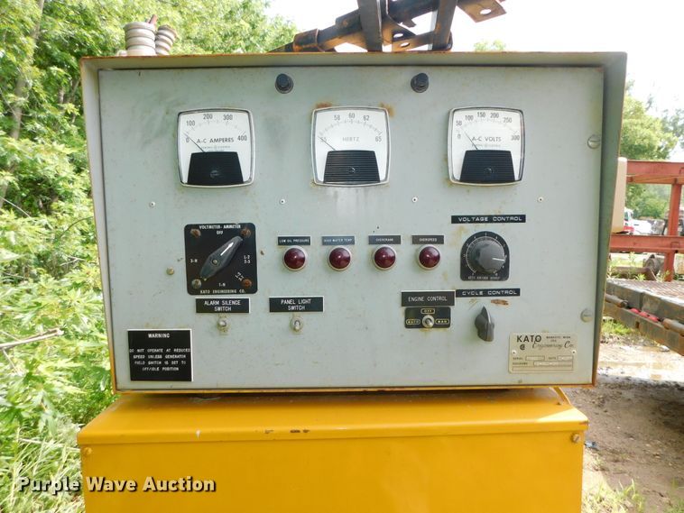 image for item HX9386 1977 Caterpillar  generator