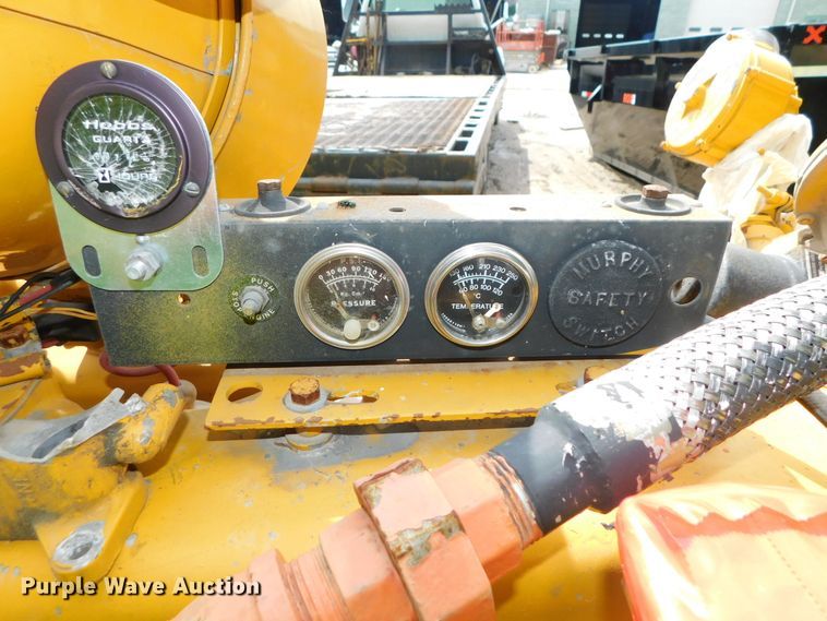 image for item HX9386 1977 Caterpillar  generator