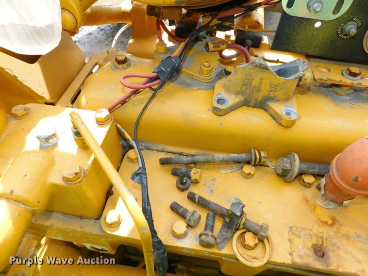 image for item HX9386 1977 Caterpillar  generator