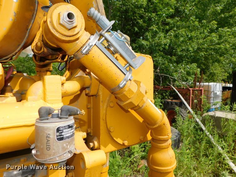 image for item HX9386 1977 Caterpillar  generator