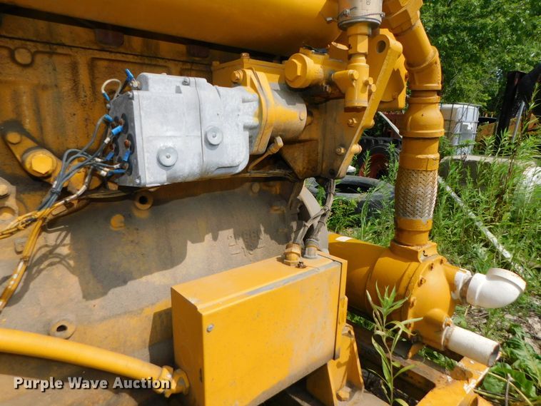 image for item HX9386 1977 Caterpillar  generator
