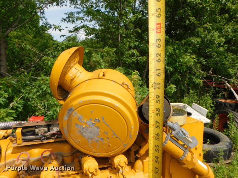 image for item HX9386 1977 Caterpillar  generator