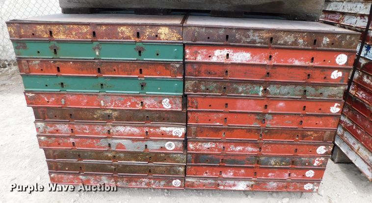 image for item HX9387 Approximately 118 concrete wall forms